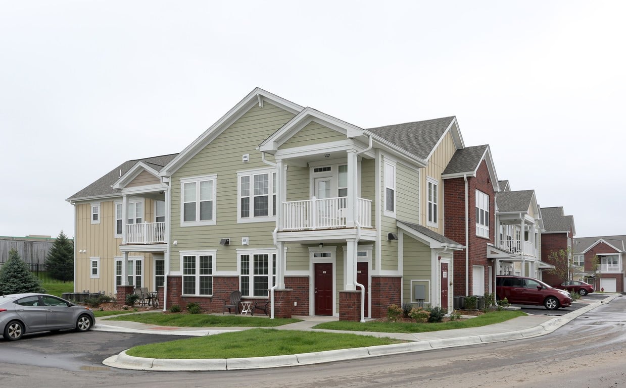 Apple Valley, MN Apartments for Rent Springs at Apple Valley